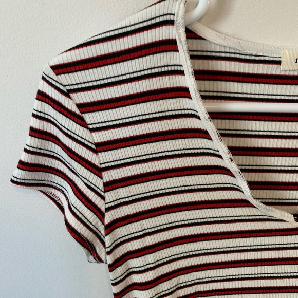 🤩 3 for $20 / Monteau striped bodysuit - Picture 2 of 5